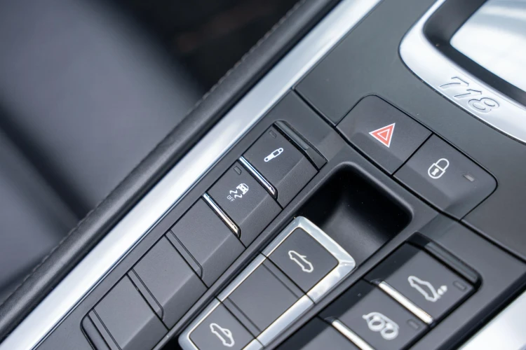 Vehicle Image 30