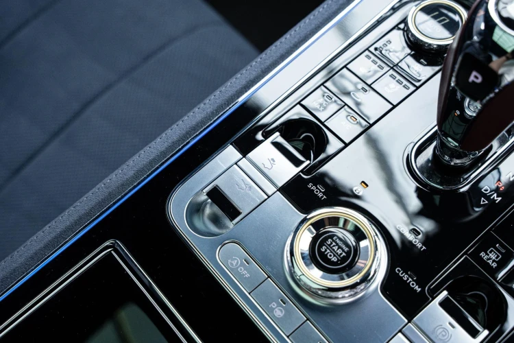 Vehicle Image 30