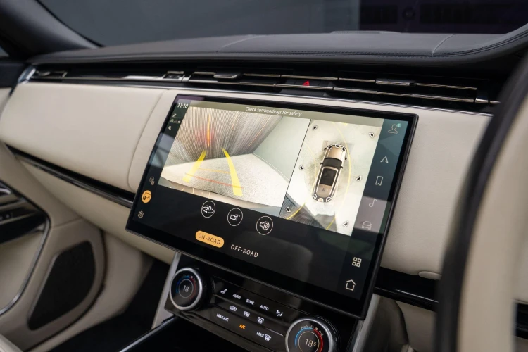Vehicle Image 8