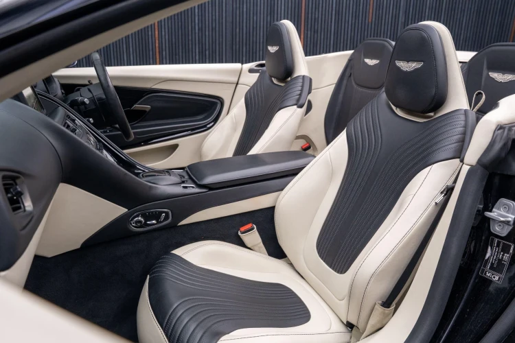 Vehicle Image 31