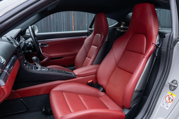 Vehicle Image 30