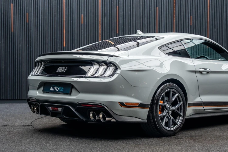 Vehicle Image 21
