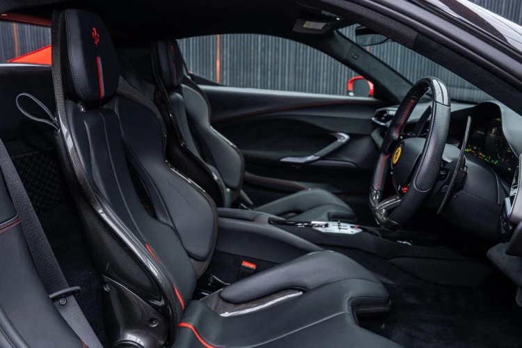 Vehicle Image 12