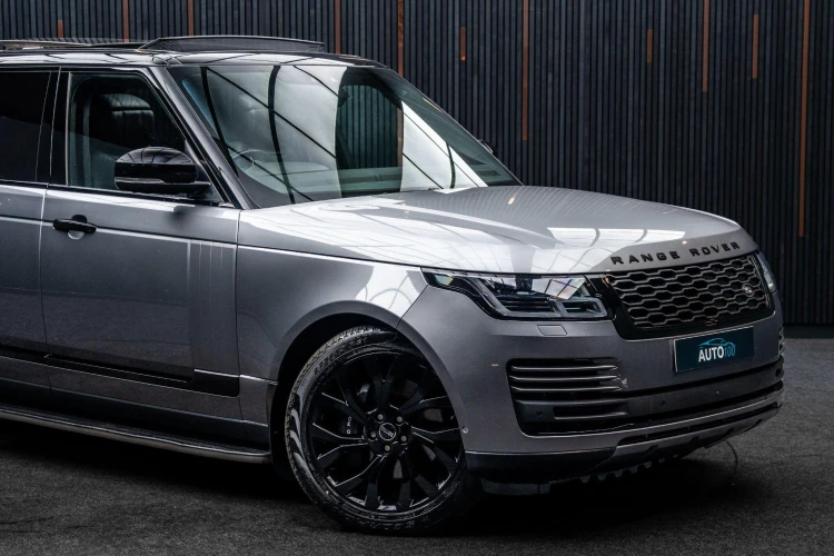 Vehicle Image 9