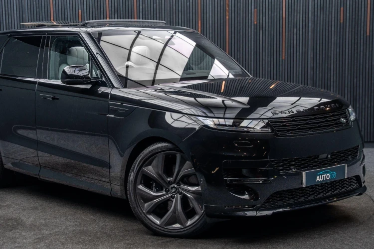 Vehicle Image 9