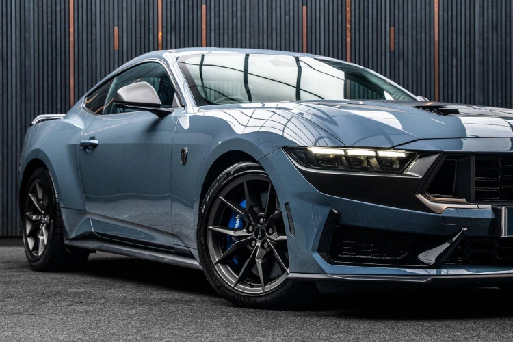 Vehicle Image 7