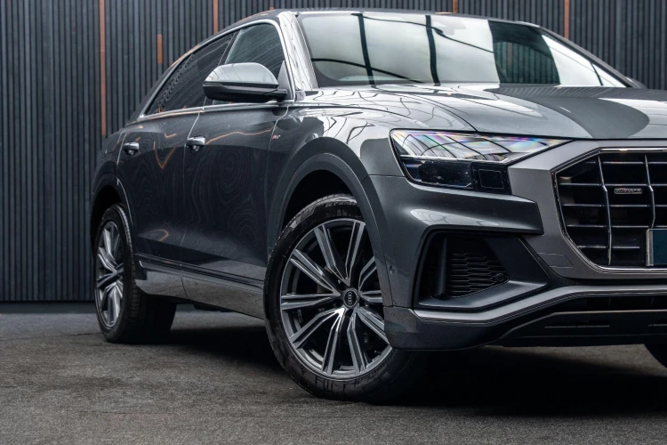 Vehicle Image 7