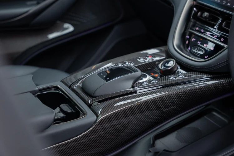 Vehicle Image 38