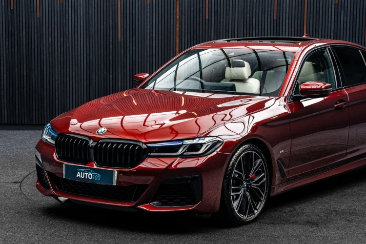 Vehicle Image 5