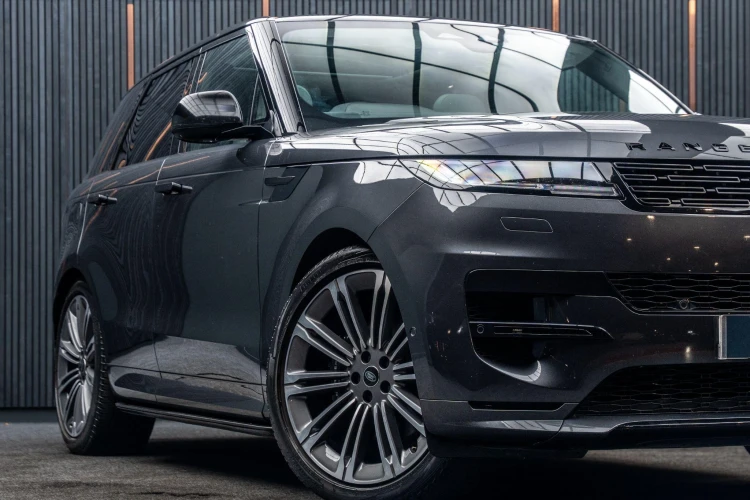 Vehicle Image 7