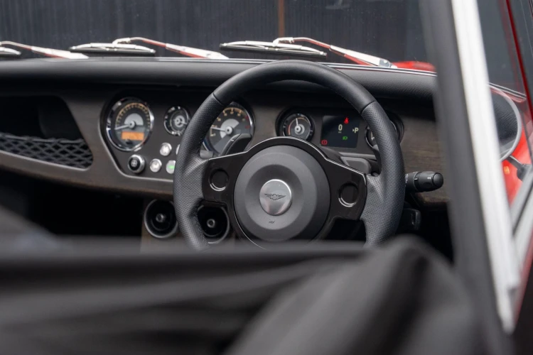 Vehicle Image 33