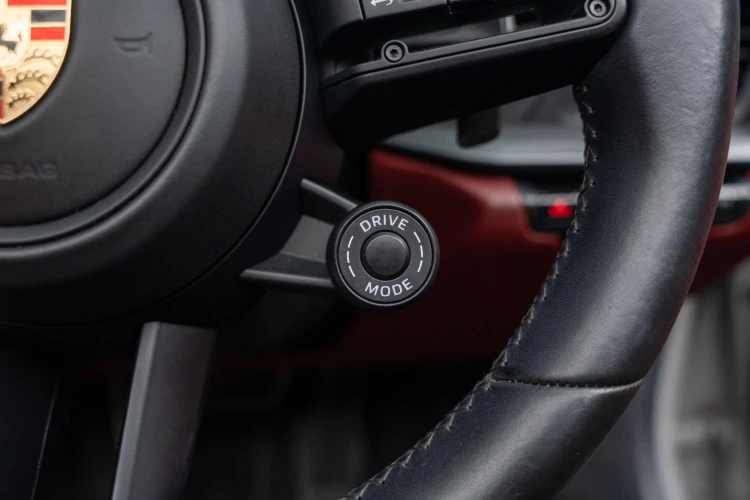 Vehicle Image 22