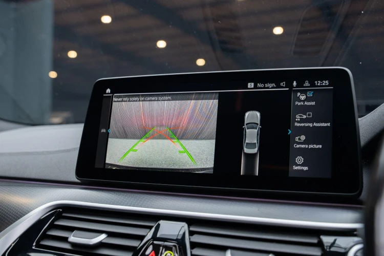 Vehicle Image 8