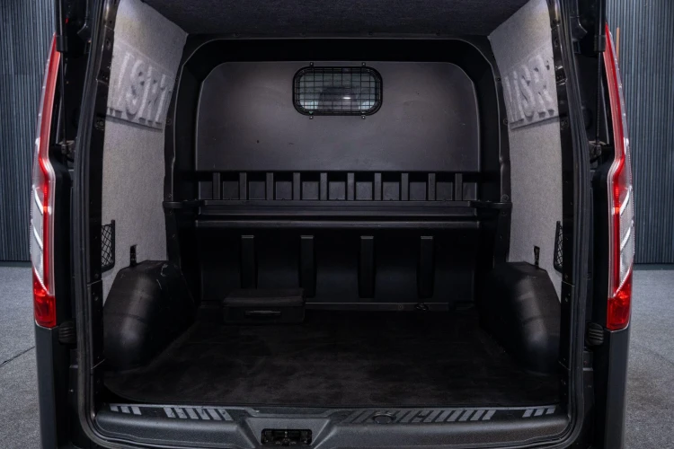 Vehicle Image 19