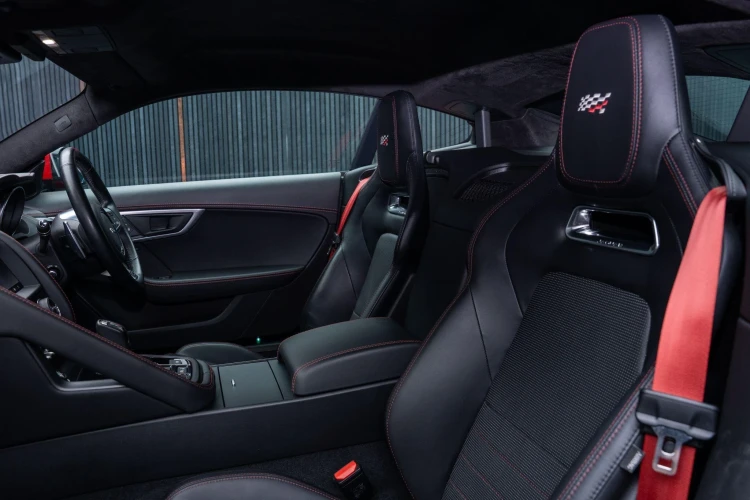 Vehicle Image 43