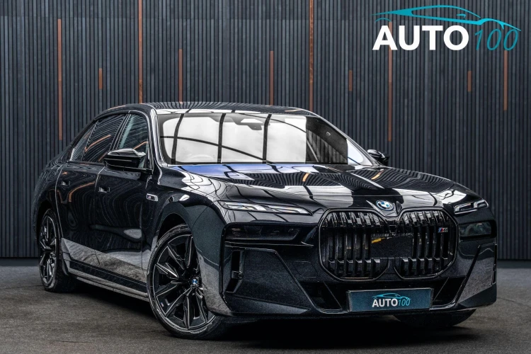 BMW i7 Listing Image