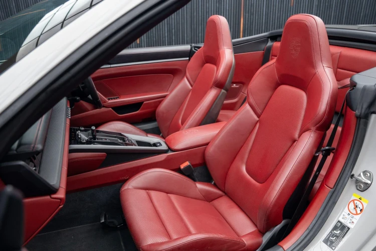 Vehicle Image 36