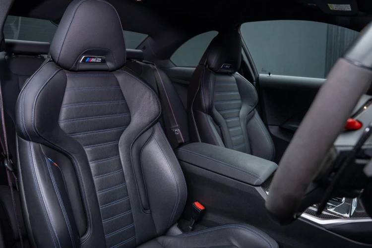 Vehicle Image 12