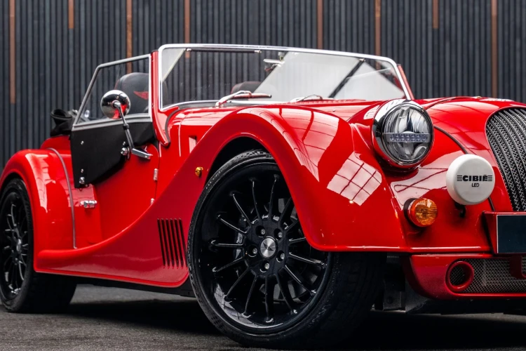 Vehicle Image 11