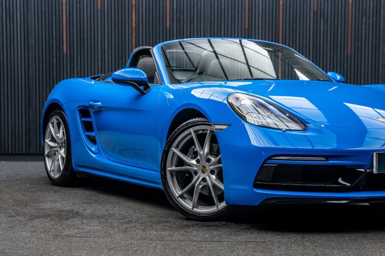 Vehicle Image 7