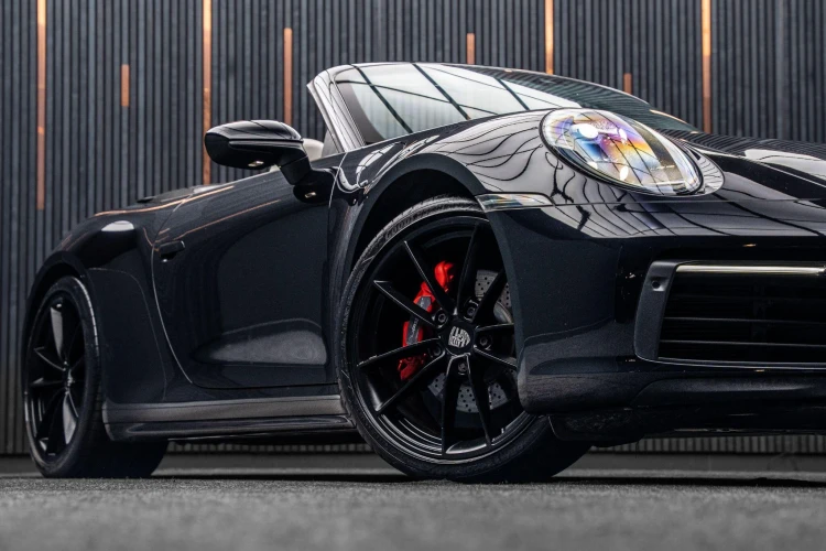 Vehicle Image 7