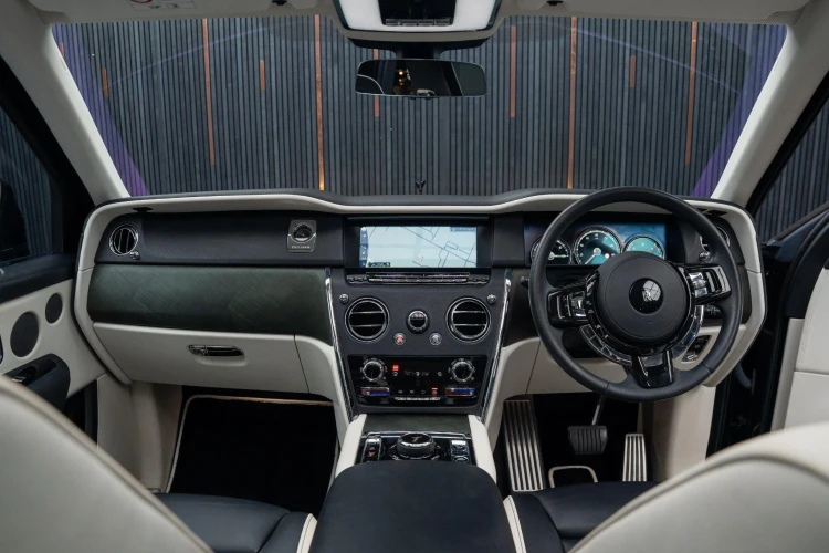 Vehicle Image 37