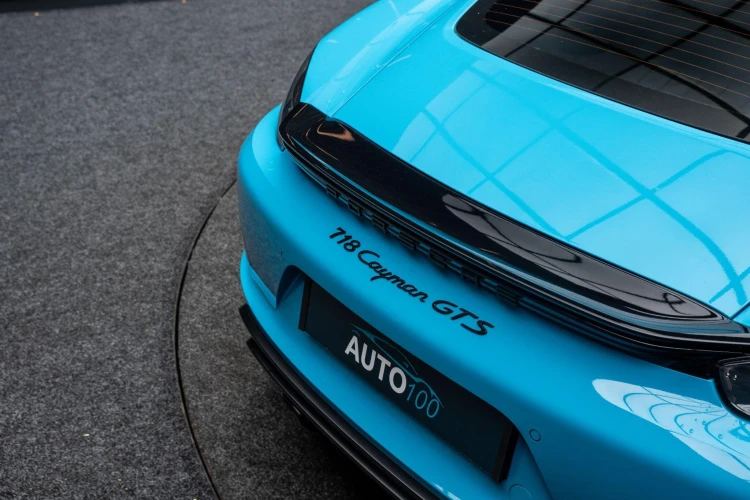 Vehicle Image 23