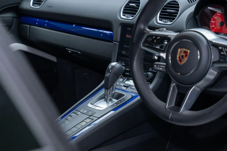 Vehicle Image 36