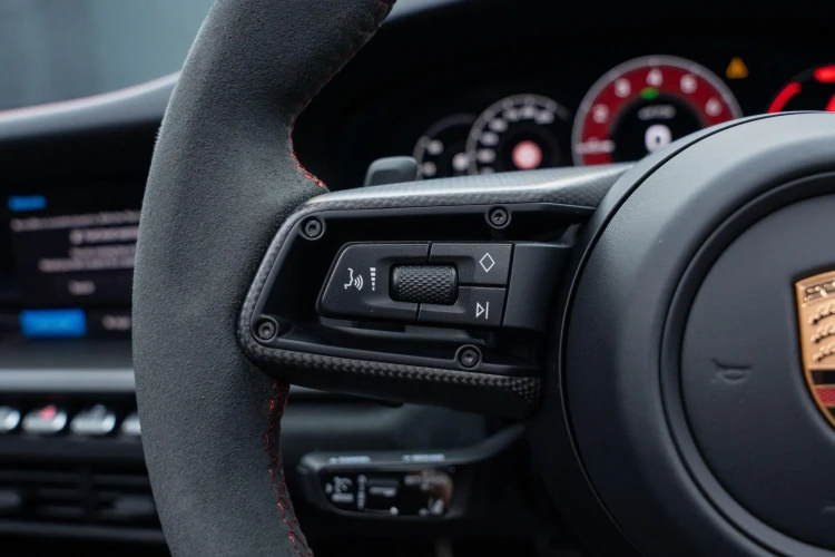 Vehicle Image 37