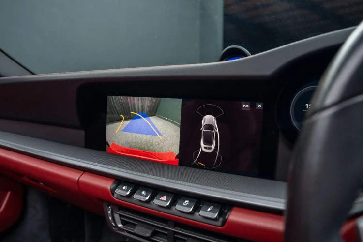 Vehicle Image 10