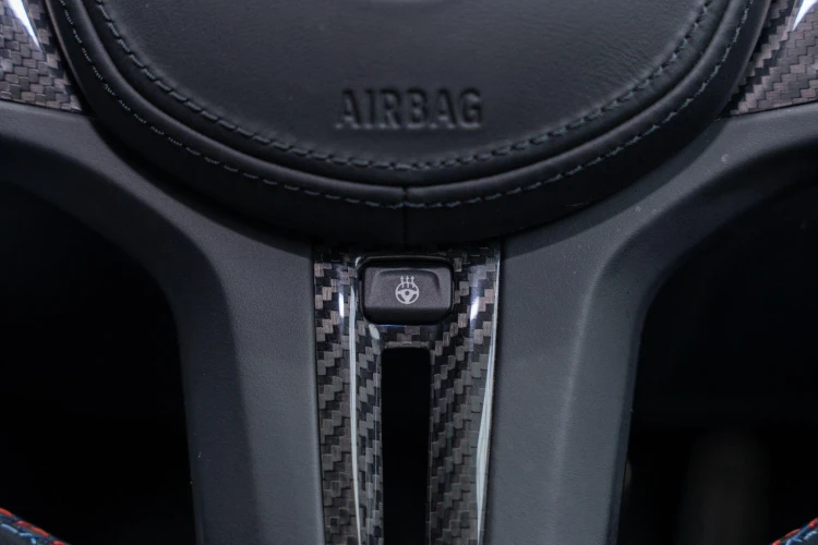 Vehicle Image 38