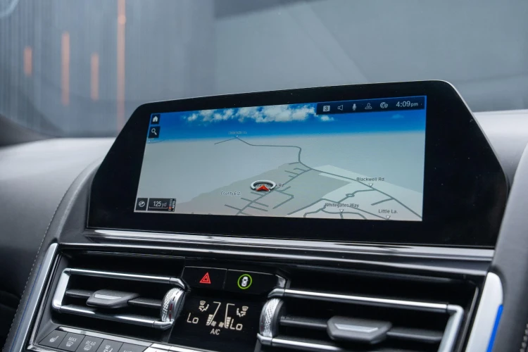 Vehicle Image 10
