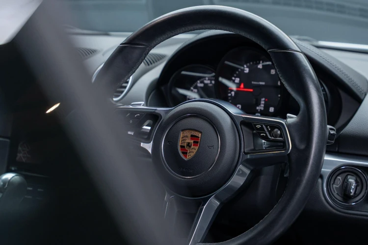 Vehicle Image 37
