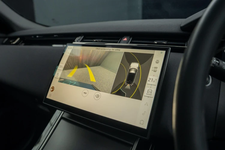 Vehicle Image 8