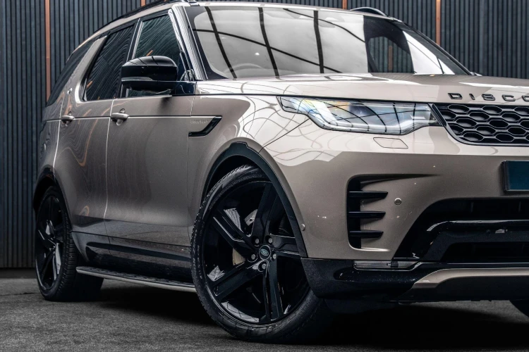 Vehicle Image 7