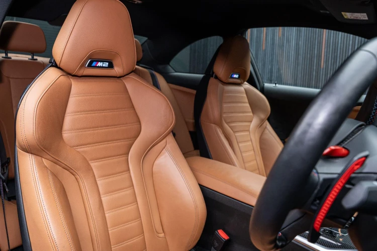 Vehicle Image 12