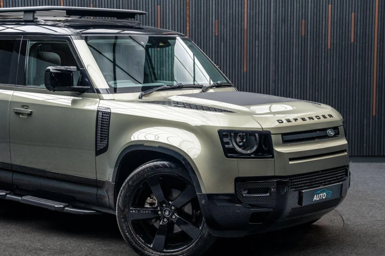 Vehicle Image 9