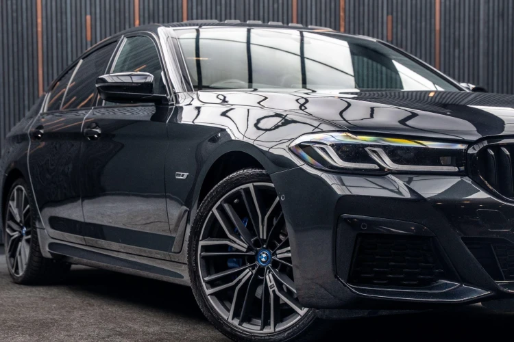 Vehicle Image 7