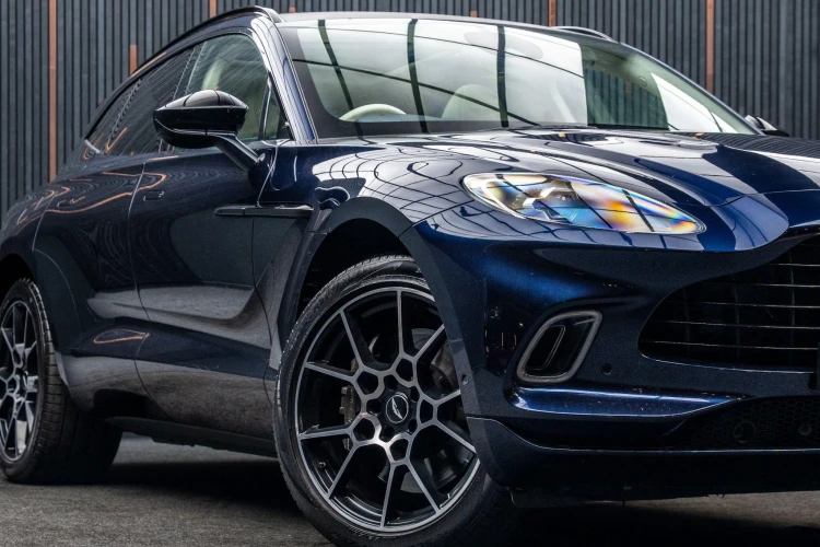 Vehicle Image 7
