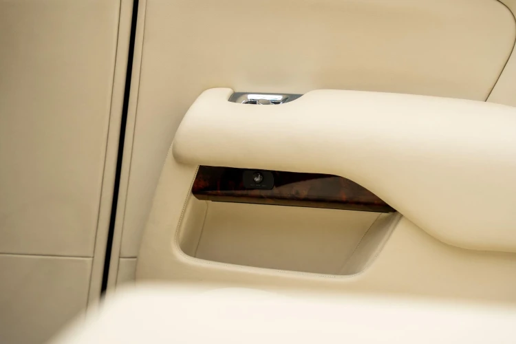 Vehicle Image 39