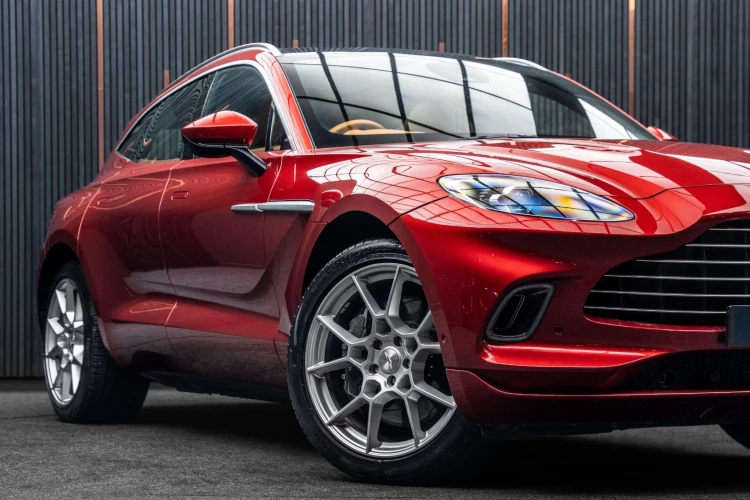 Vehicle Image 7