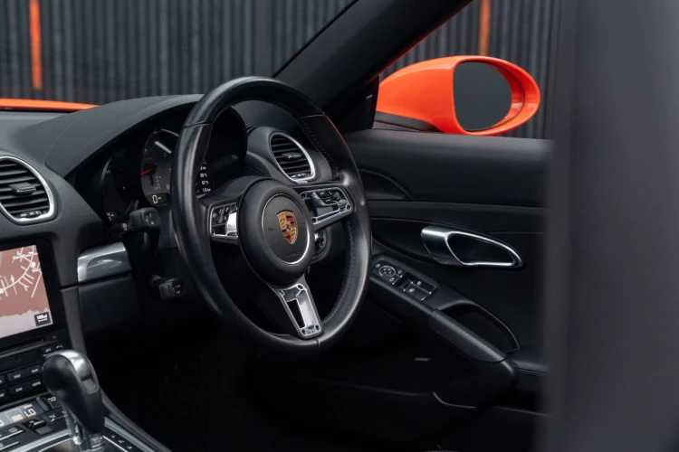 Vehicle Image 38