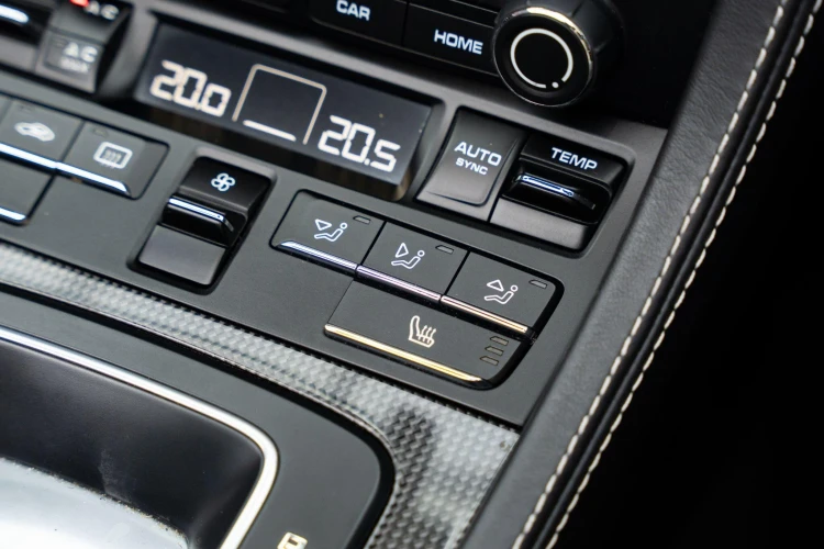 Vehicle Image 33