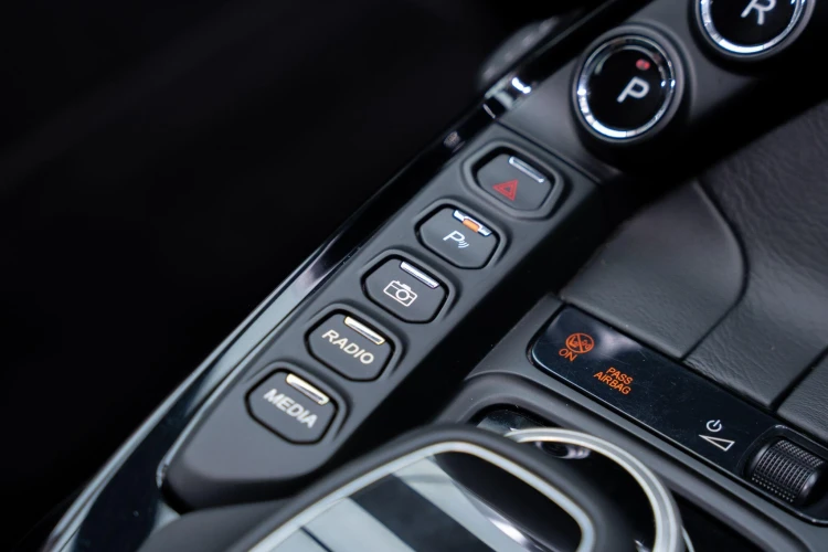 Vehicle Image 18