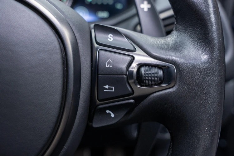 Vehicle Image 31