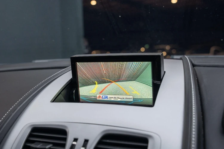 Vehicle Image 21