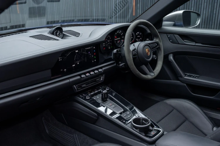 Vehicle Image 36