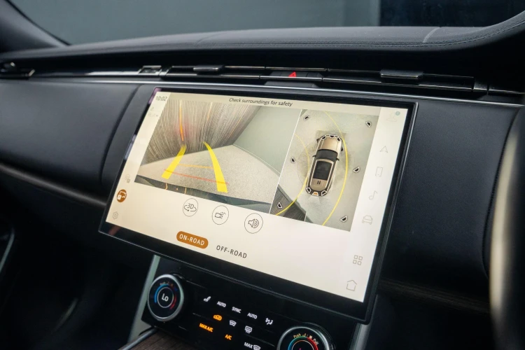 Vehicle Image 6
