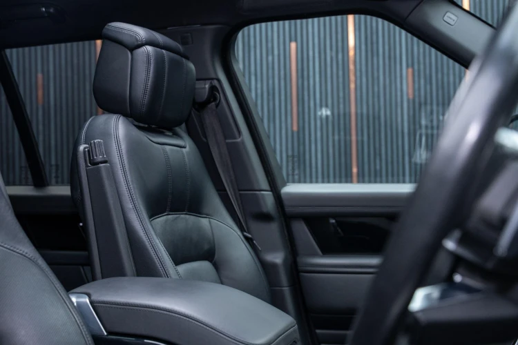 Vehicle Image 30