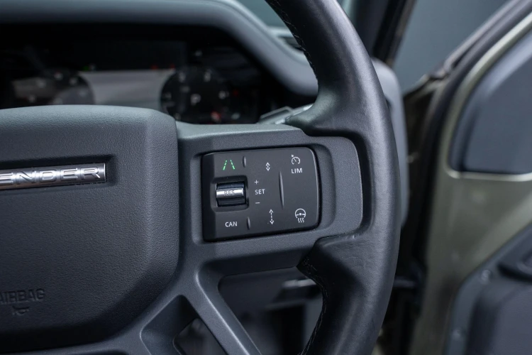 Vehicle Image 24